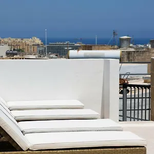 maltese-town-house-sliema.hotelssaintjulians.com/